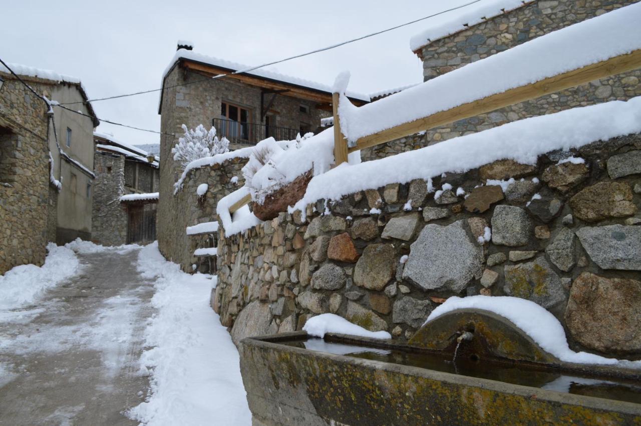 Hostal Pas De La Pera Aransá Esterno foto