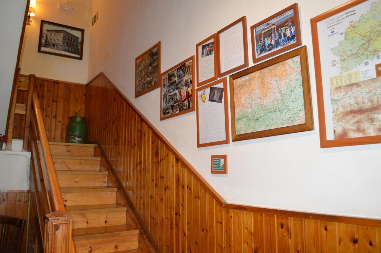 Hostal Pas De La Pera Aransá Esterno foto
