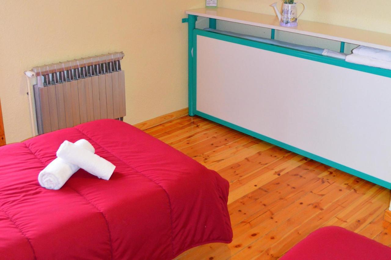 Hostal Pas De La Pera Aransá Esterno foto